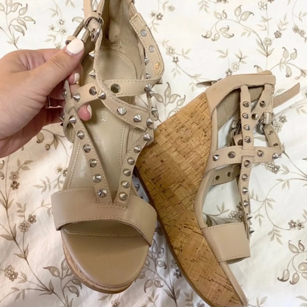 NWOB studded Marc fisher wedges
